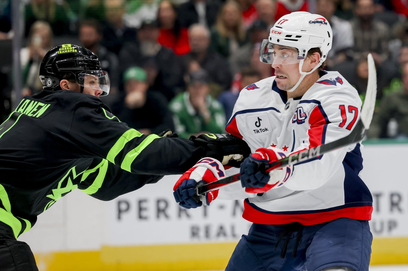 Roope Hintz scores 2, Jake Oettinger has 25 saves as Stars beat surging Capitals 3-1 | iNFOnews.ca Roope Hintz scores 2, Jake Oettinger has 25 saves as Stars beat surging Capitals 3-1 | iNFOnews.ca