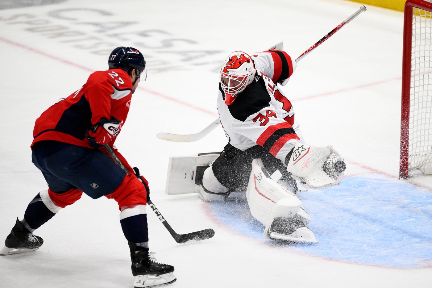 Thompson makes 30 stops in Capitals win over Devils | iNFOnews.ca Thompson makes 30 stops in Capitals win over Devils | iNFOnews.ca