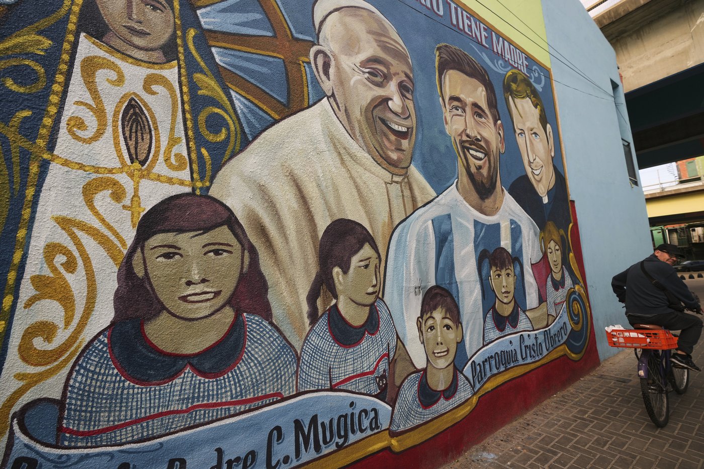 Sports world mourns soccer-loving Pope Francis with games in Italy and Argentina postponed | iNFOnews.ca