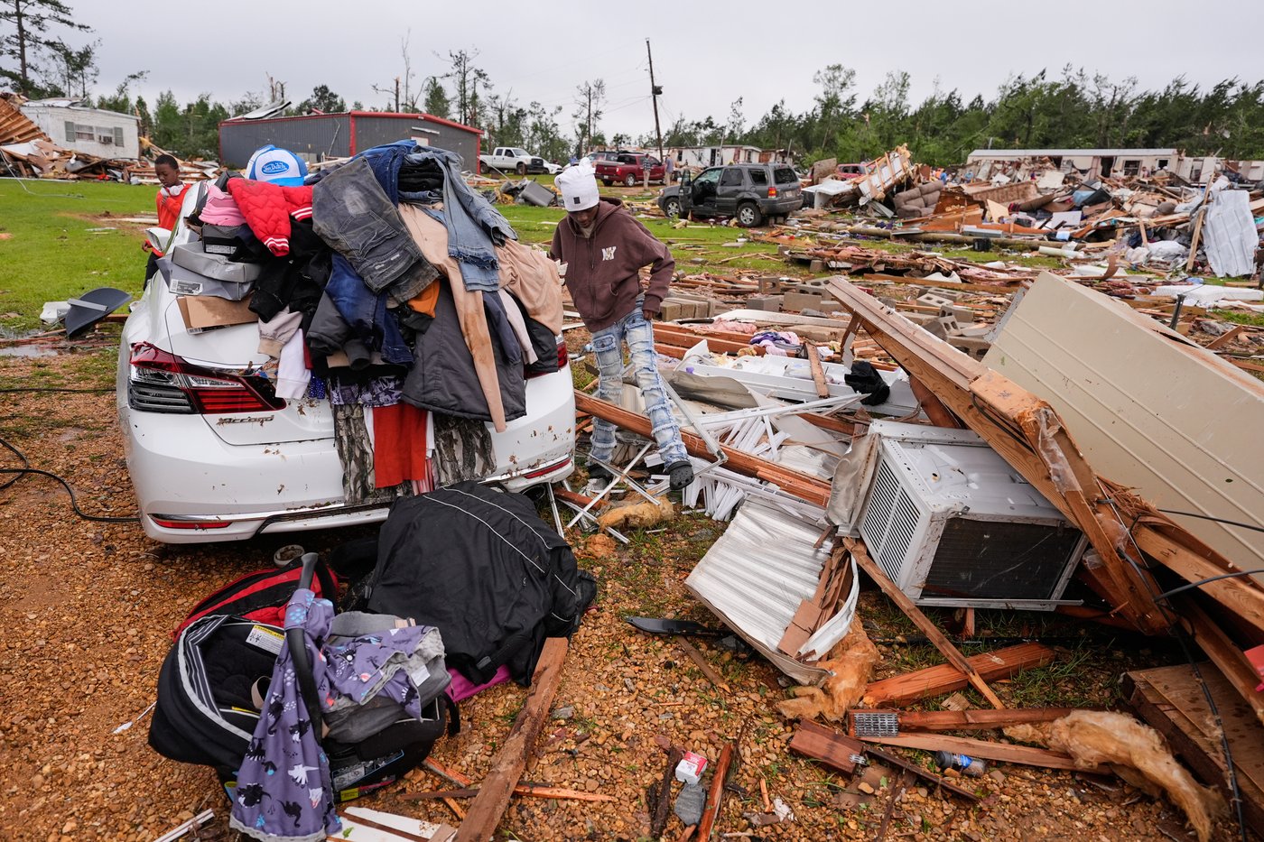 Photos of Mississippi communities reeling after tornadoes | iNFOnews.ca