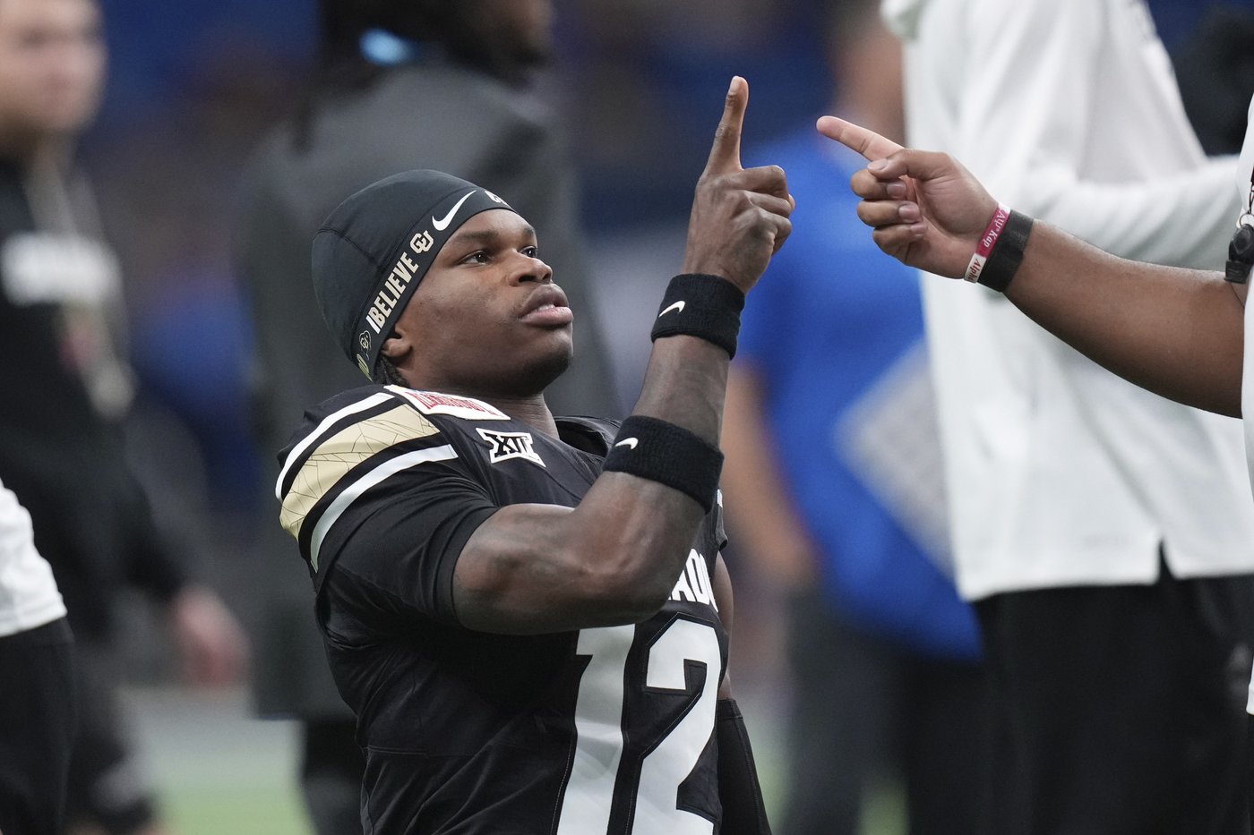 Hunter and Sanders close successful chapter at Colorado despite blowout loss to BYU in Alamo Bowl | iNFOnews.ca Hunter and Sanders close successful chapter at Colorado despite blowout loss to BYU in Alamo Bowl | iNFOnews.ca