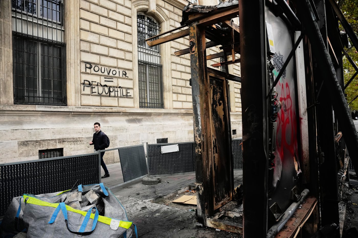 French authorities ban some student protests after weekend looting and clashes | iNFOnews.ca