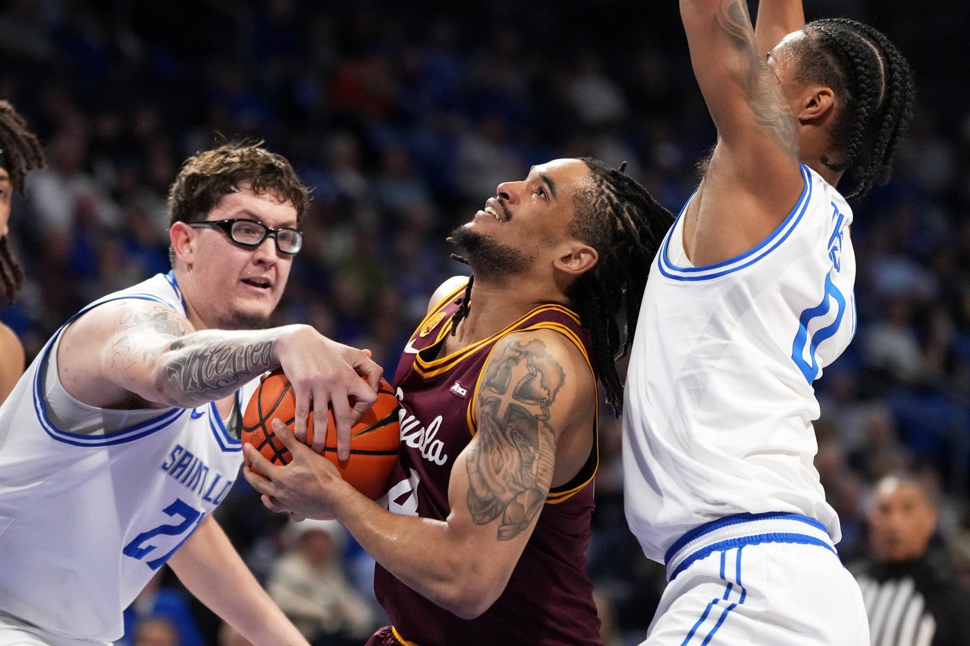 No. 25 Saint Louis beats Loyola Chicago 79-65 to earn top seed in A-10 tourney | iNFOnews.ca
