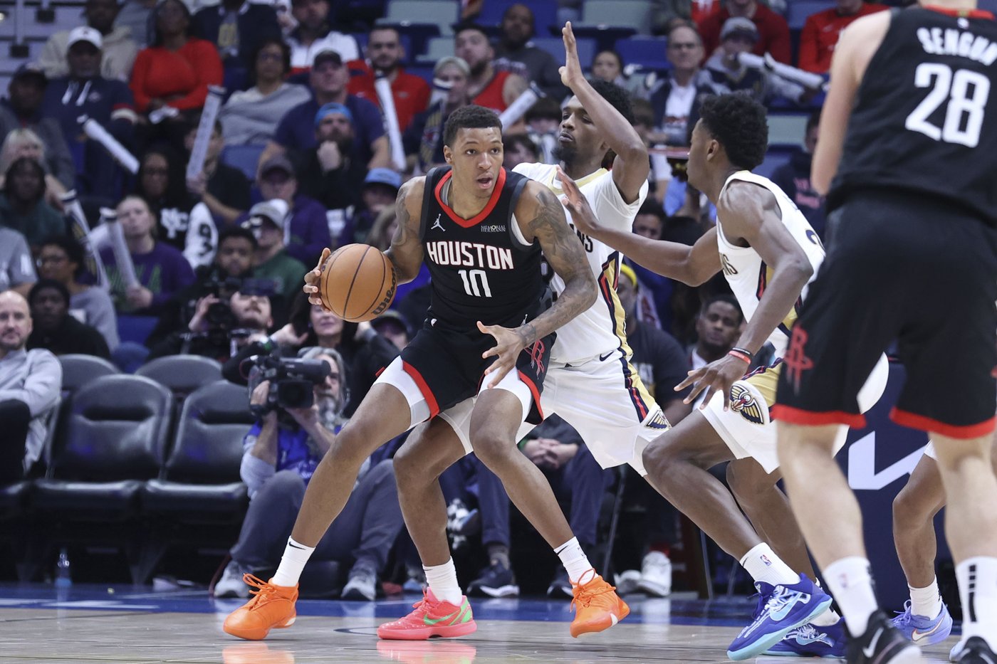 Rockets' Jabari Smith Jr. out 4-8 weeks after fracturing bone in hand | iNFOnews.ca Rockets' Jabari Smith Jr. out 4-8 weeks after fracturing bone in hand | iNFOnews.ca