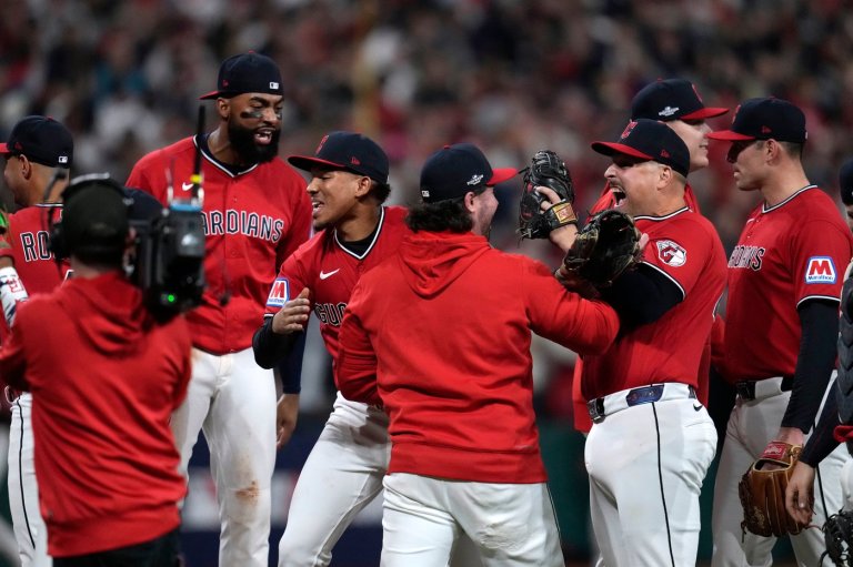 Williams, Ramírez lead Guardians over White Sox 2-0 to cap comeback in five-game AL Division Series | iNFOnews.ca