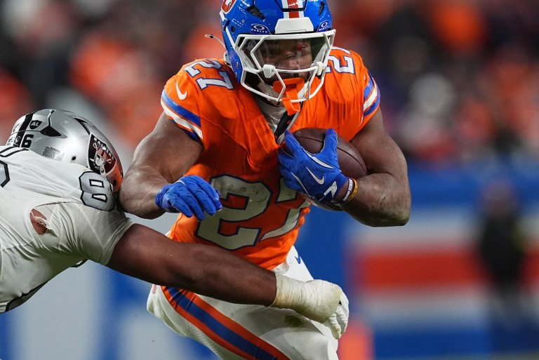 Broncos' J.K. Dobbins needs foot surgery and is likely done for season, AP source says | iNFOnews.ca