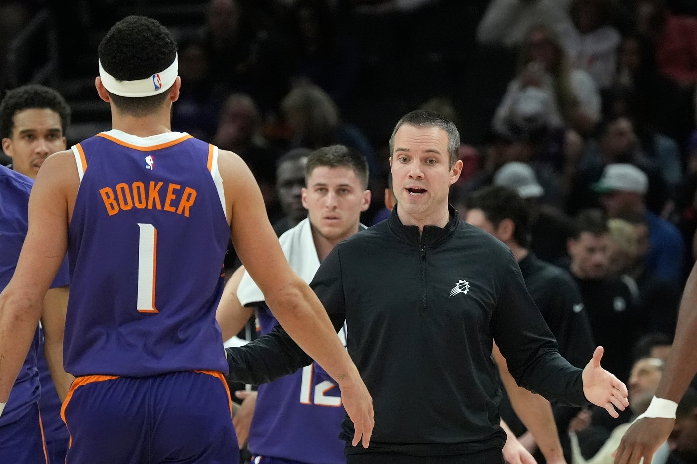 Embiid scores 33, Maxey adds 29 and the 76ers beat the Suns 109-103 for 6th win in 7 games | iNFOnews.ca
