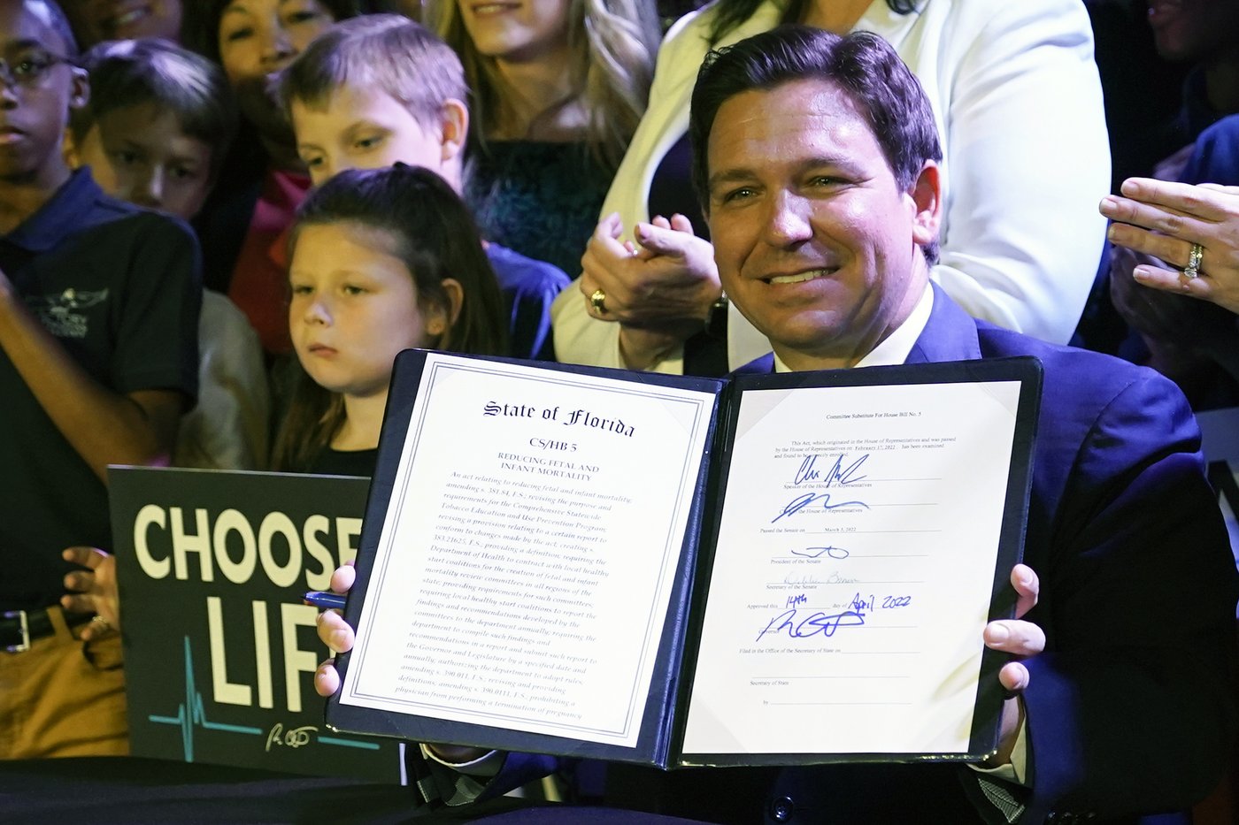 Florida government finds fault with abortion ballot measure over ads and petitions | iNFOnews.ca Florida government finds fault with abortion ballot measure over ads and petitions | iNFOnews.ca