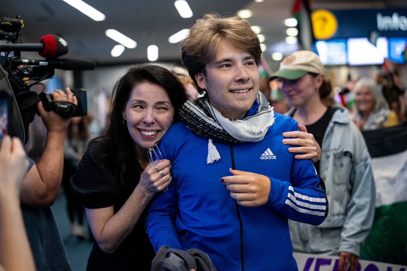Three flotilla activists detained in Israel arrive back in Vancouver | iNFOnews.ca Three flotilla activists detained in Israel arrive back in Vancouver | iNFOnews.ca