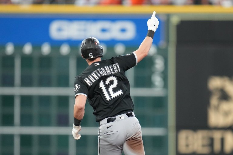 White Sox strike first in AL wild card, beating Astros 6-3 in Game 1 | iNFOnews.ca