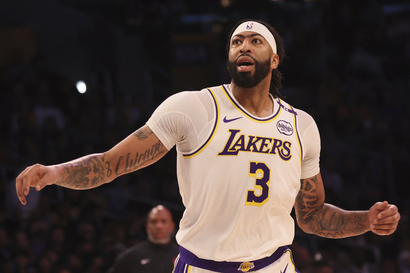 Without LeBron James, Lakers roll past Trail Blazers 107-98 to end 3-game skid | iNFOnews.ca