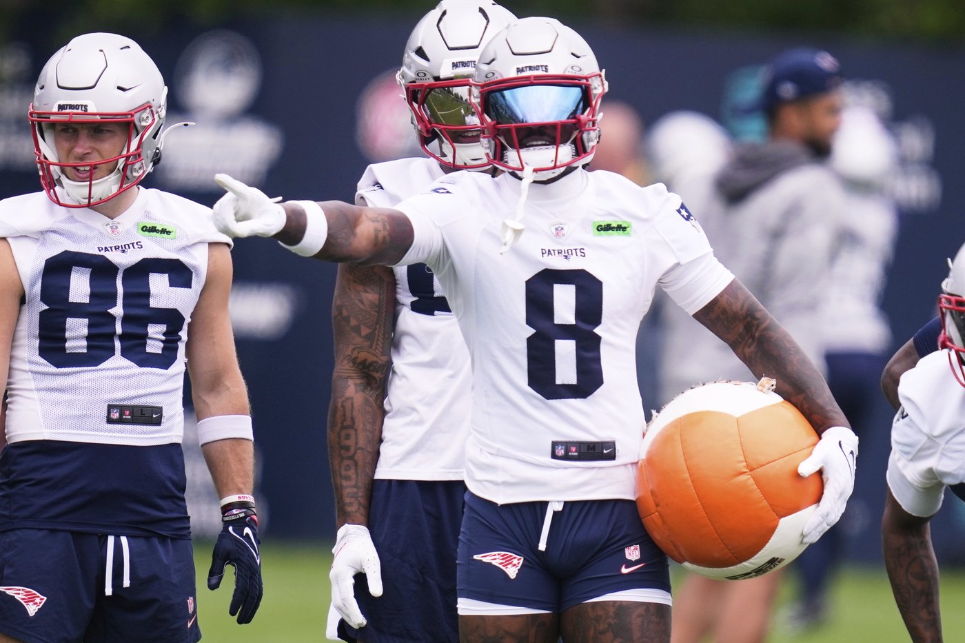 Patriots receiver Stefon Diggs keeping his discussions with team about viral boat video private | iNFOnews.ca