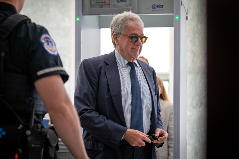 Billionaire Leon Black skips Epstein deposition and sues House committee over subpoenas | iNFOnews.ca