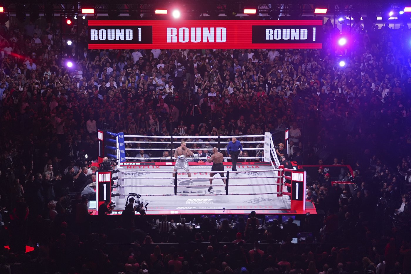 Jake Paul, 27, beats 58-year-old Mike Tyson as the hits don't match the hype | iNFOnews.ca