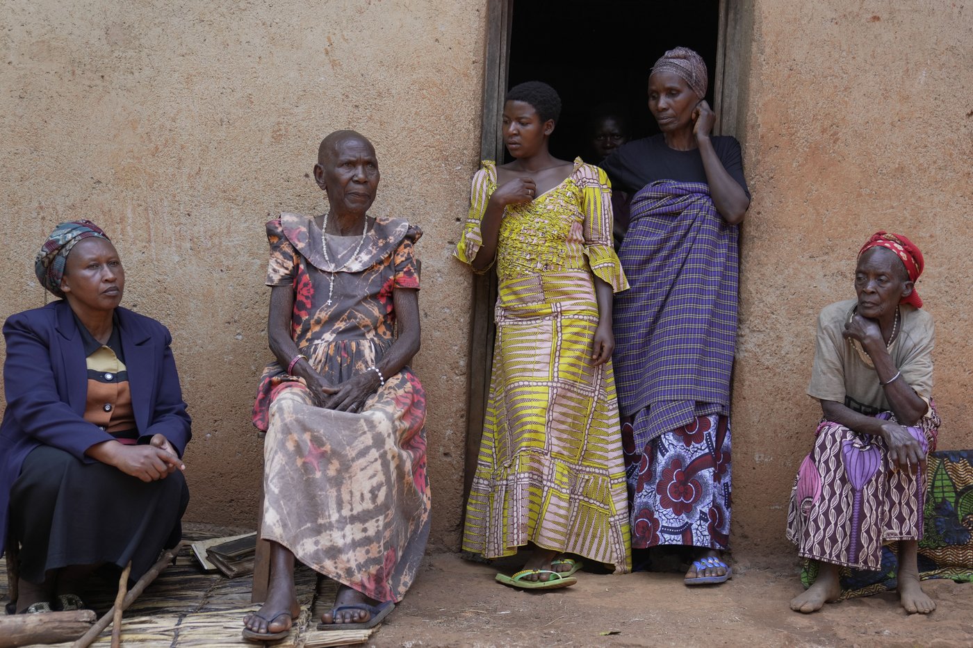 A melodic greeting between women in Burundi is at risk of being lost | iNFOnews.ca