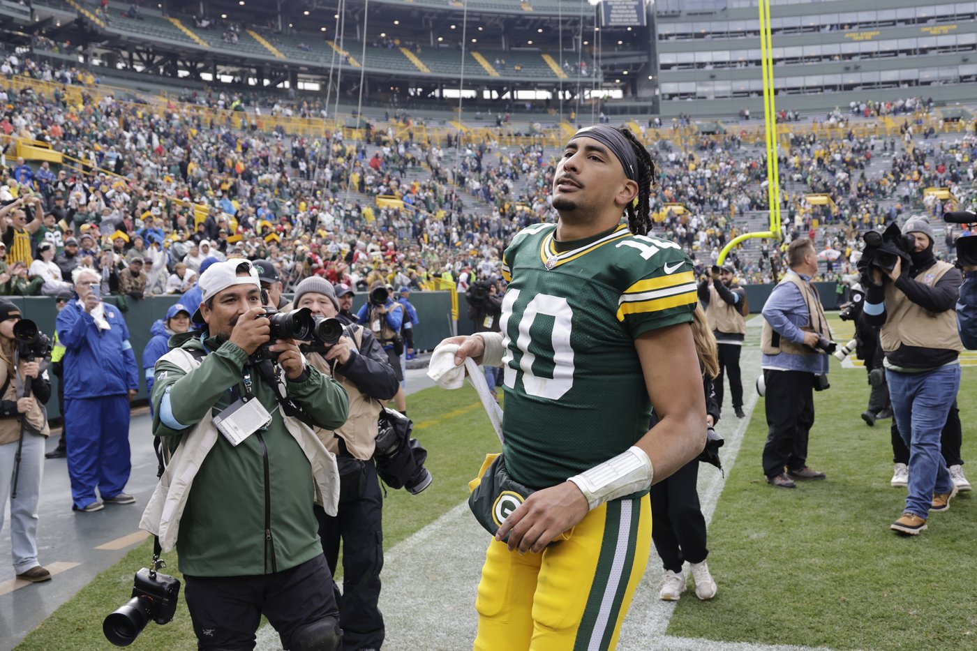 Packers' QB Love dominates Cards with full complement of receivers | iNFOnews.ca