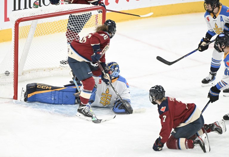 Focus on physicality paying off for Victoire early in PWHL season | iNFOnews.ca