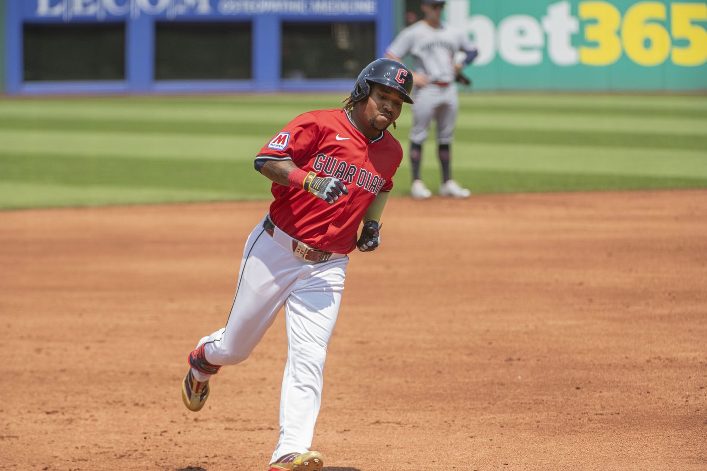Twins score 4 runs in 1st inning, beat Guardians 5-4 to snap 4-game losing streak | iNFOnews.ca