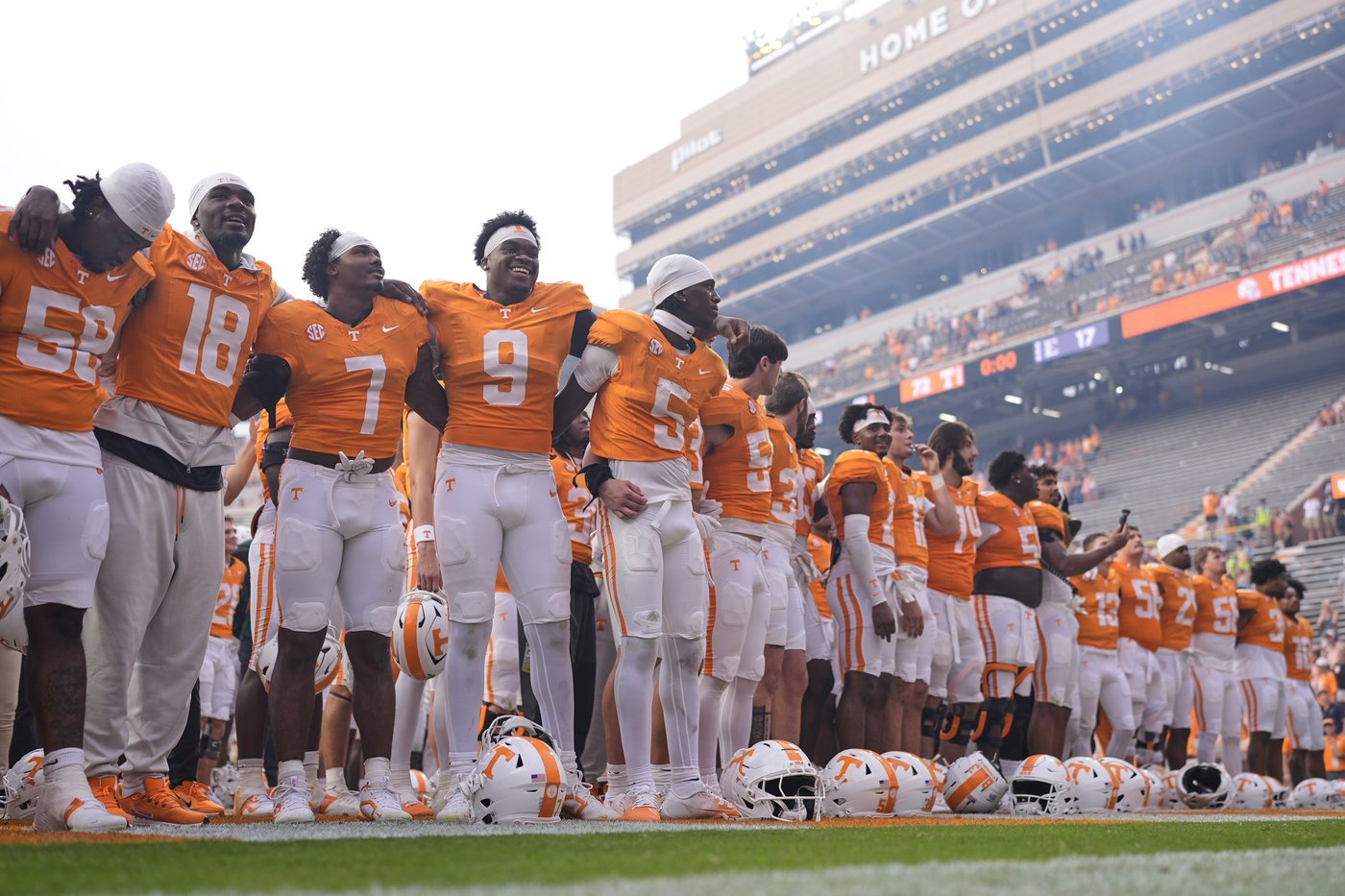 No. 6 Georgia looking to extend win streak to 9 against No. 15 Tennessee in Neyland Stadium | iNFOnews.ca No. 6 Georgia looking to extend win streak to 9 against No. 15 Tennessee in Neyland Stadium | iNFOnews.ca