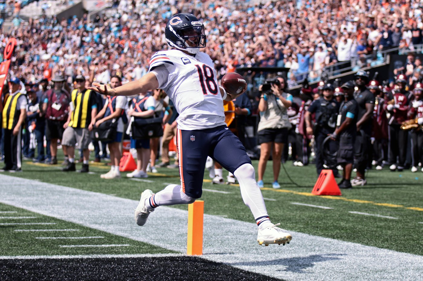 Caleb Williams and Bears trounce Panthers 59-37 in highest-scoring season opener in NFL history | iNFOnews.ca Caleb Williams and Bears trounce Panthers 59-37 in highest-scoring season opener in NFL history | iNFOnews.ca