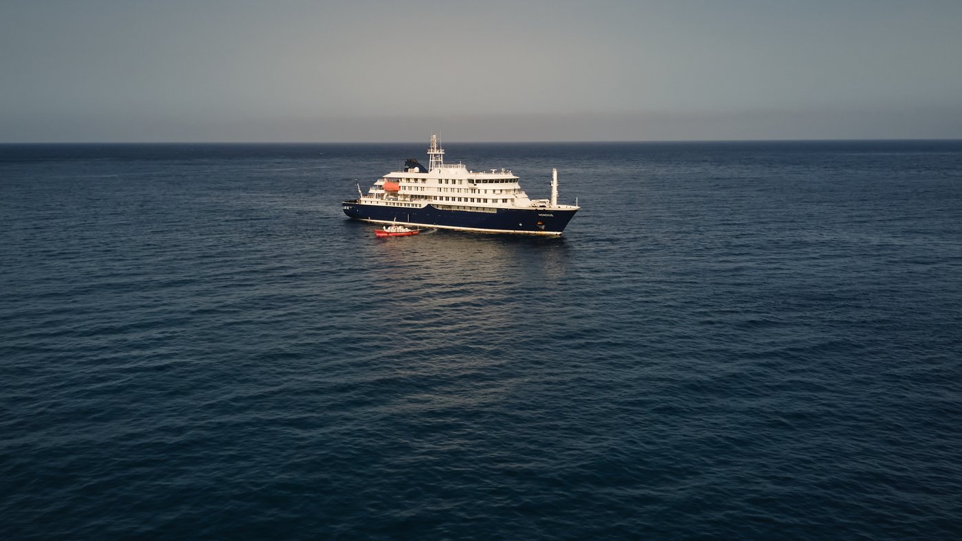 Inside the cruise ship at the center of a deadly hantavirus outbreak | iNFOnews.ca Inside the cruise ship at the center of a deadly hantavirus outbreak | iNFOnews.ca