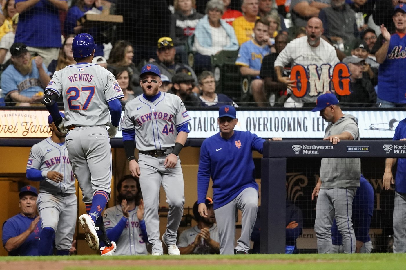 Hoskins' grand slam in 1st inning sparks Brewers to 8-4 victory over Mets | iNFOnews.ca Hoskins' grand slam in 1st inning sparks Brewers to 8-4 victory over Mets | iNFOnews.ca