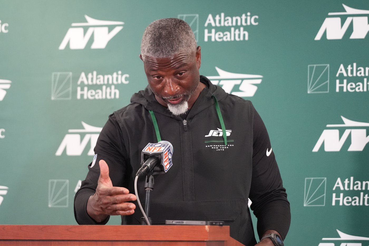 Jets' offense will be without Breece Hall, Adonai Mitchell and Dylan Parham vs. Browns | iNFOnews.ca Jets' offense will be without Breece Hall, Adonai Mitchell and Dylan Parham vs. Browns | iNFOnews.ca