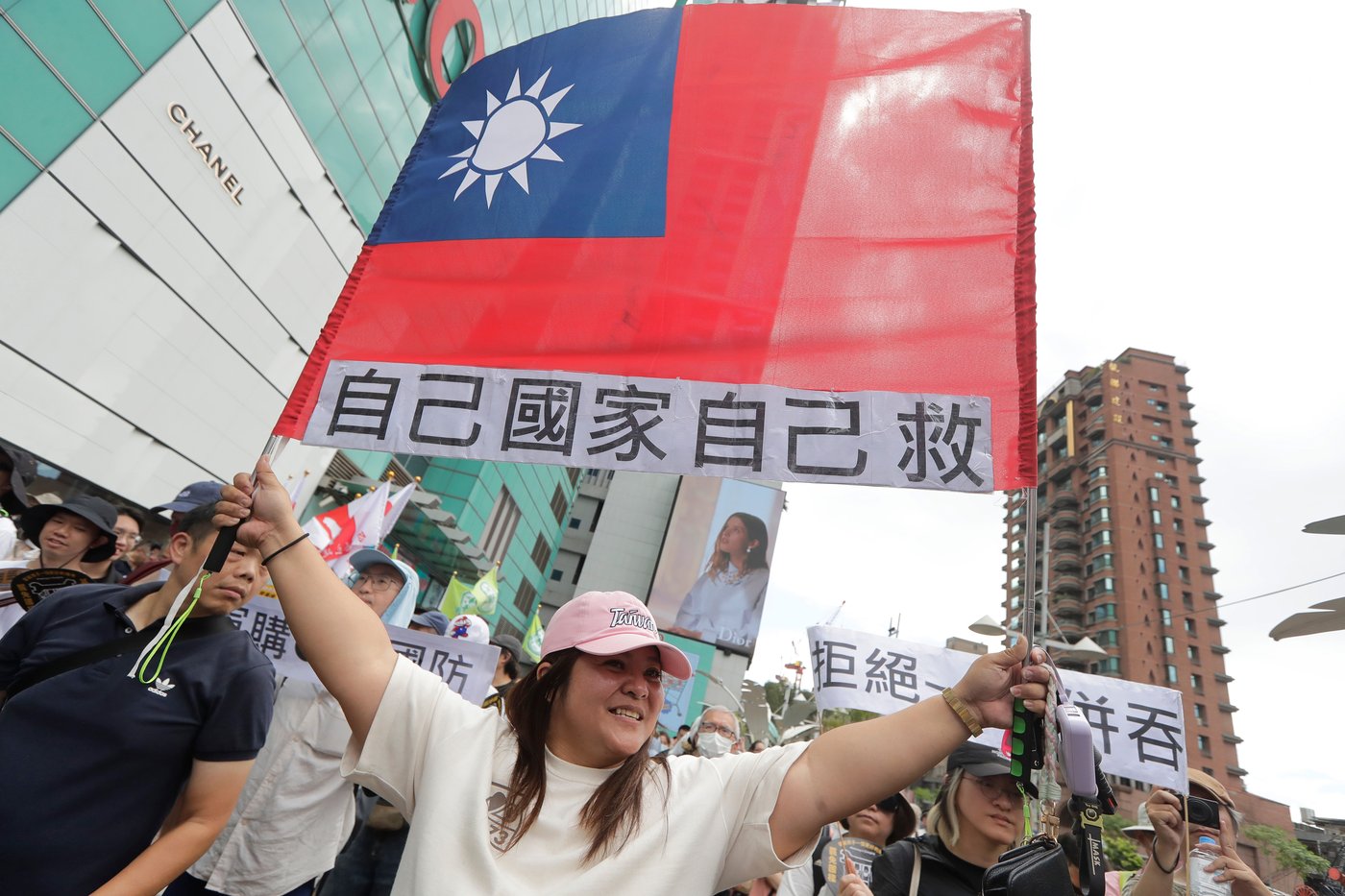 MPs plan official Taiwan visit as Beijing blasts 'hurtful' trips, bars New Zealanders | iNFOnews.ca