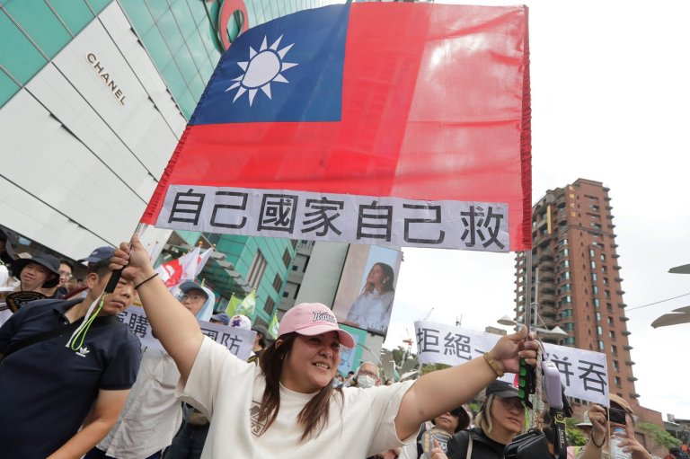 MPs plan official Taiwan visit as Beijing blasts 'hurtful' trips, bars New Zealanders | iNFOnews.ca