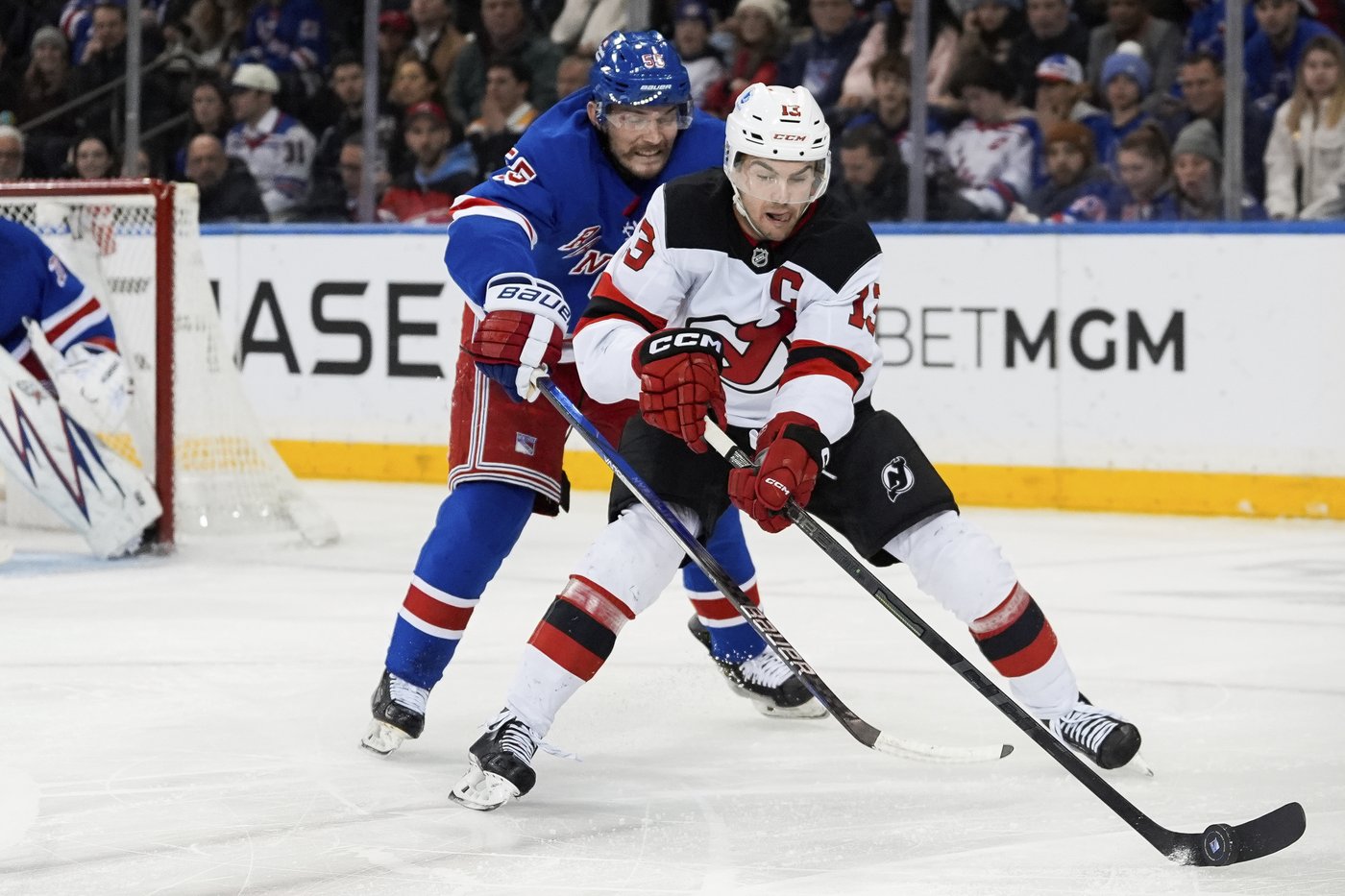 Jesper Bratt has goal and 3 assists, Jack Hughes scores 2 as Devils beat reeling Rangers 5-1 | iNFOnews.ca