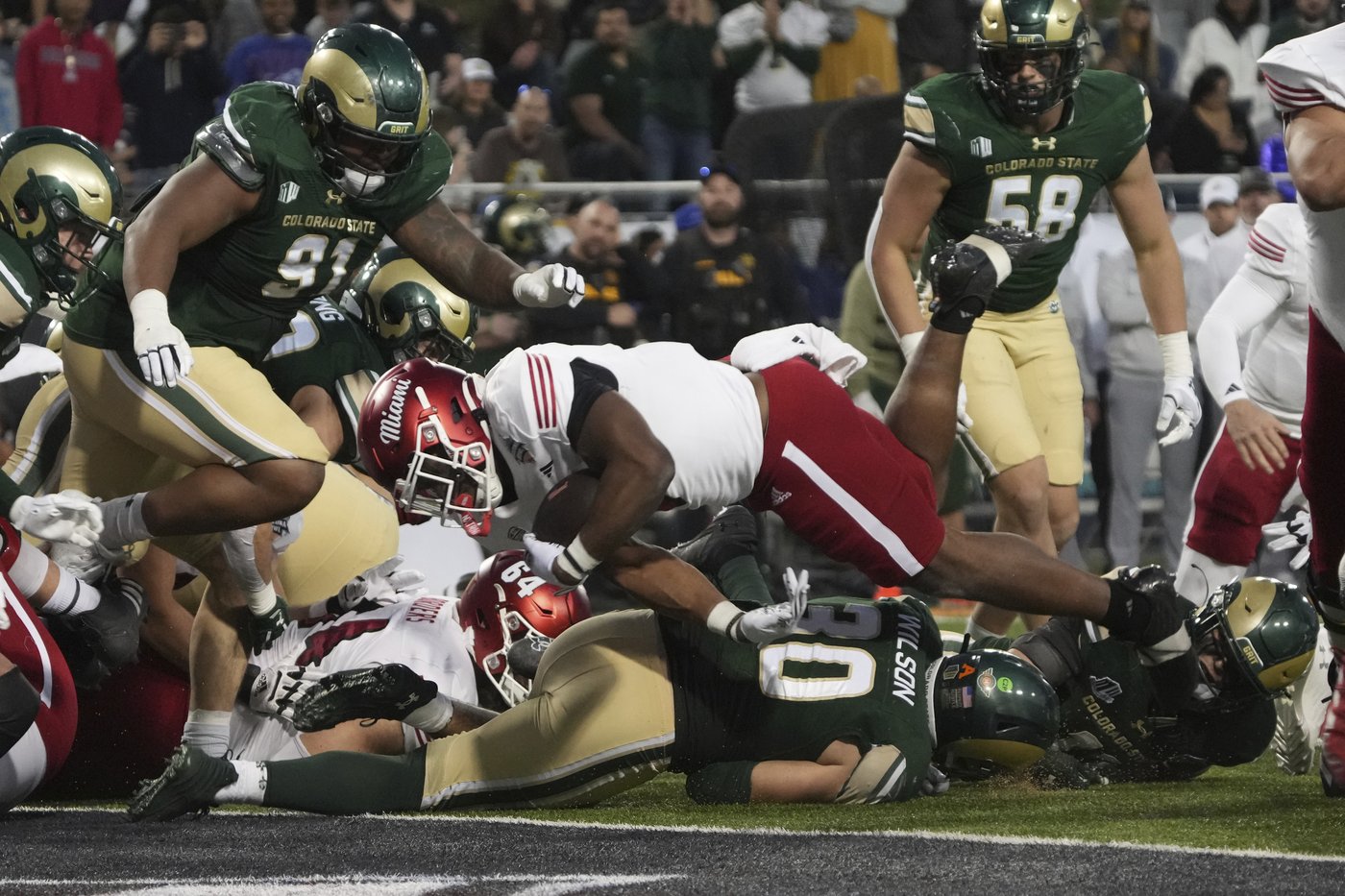 Davis, Brunson run for 2 TDs each, Miami (Ohio) beats Colorado State 43-17 at Arizona Bowl | iNFOnews.ca