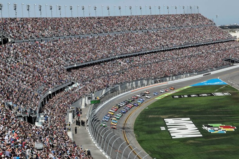 Daytona International Speedway to install LED lighting throughout the famed NASCAR track | iNFOnews.ca