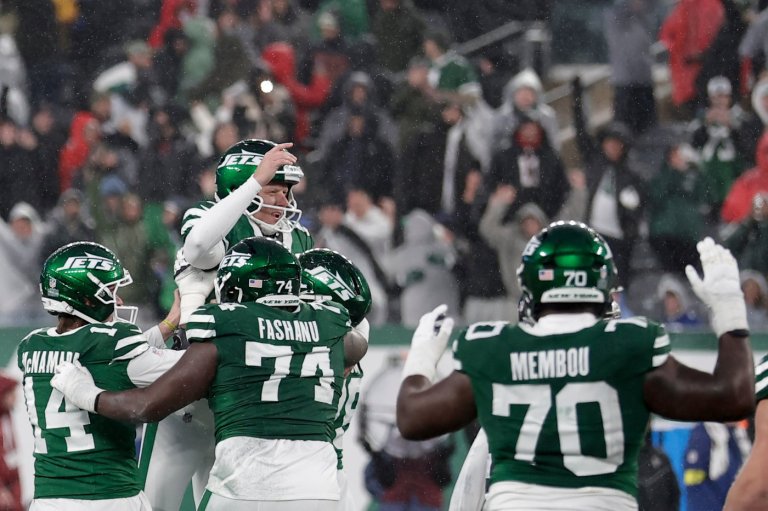 Nick Folk's 56-yard field goal on final play lifts Jets to 27-24 win over Falcons | iNFOnews.ca