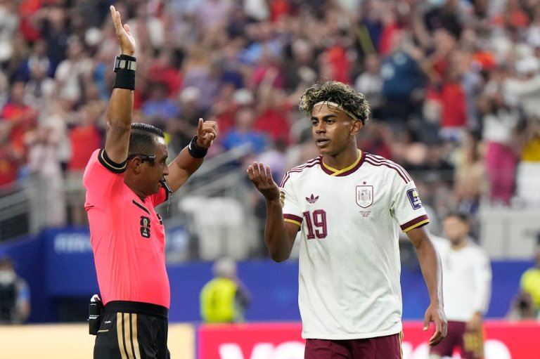 Spain shuts down France and Kylian Mbappé, advances to the World Cup final with a 2-0 victory | iNFOnews.ca