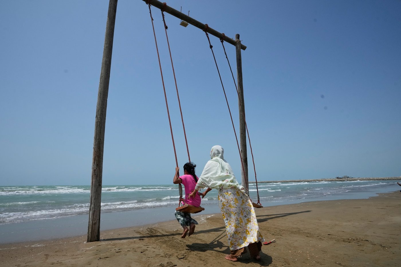 Daily life around the world, in photos | iNFOnews.ca