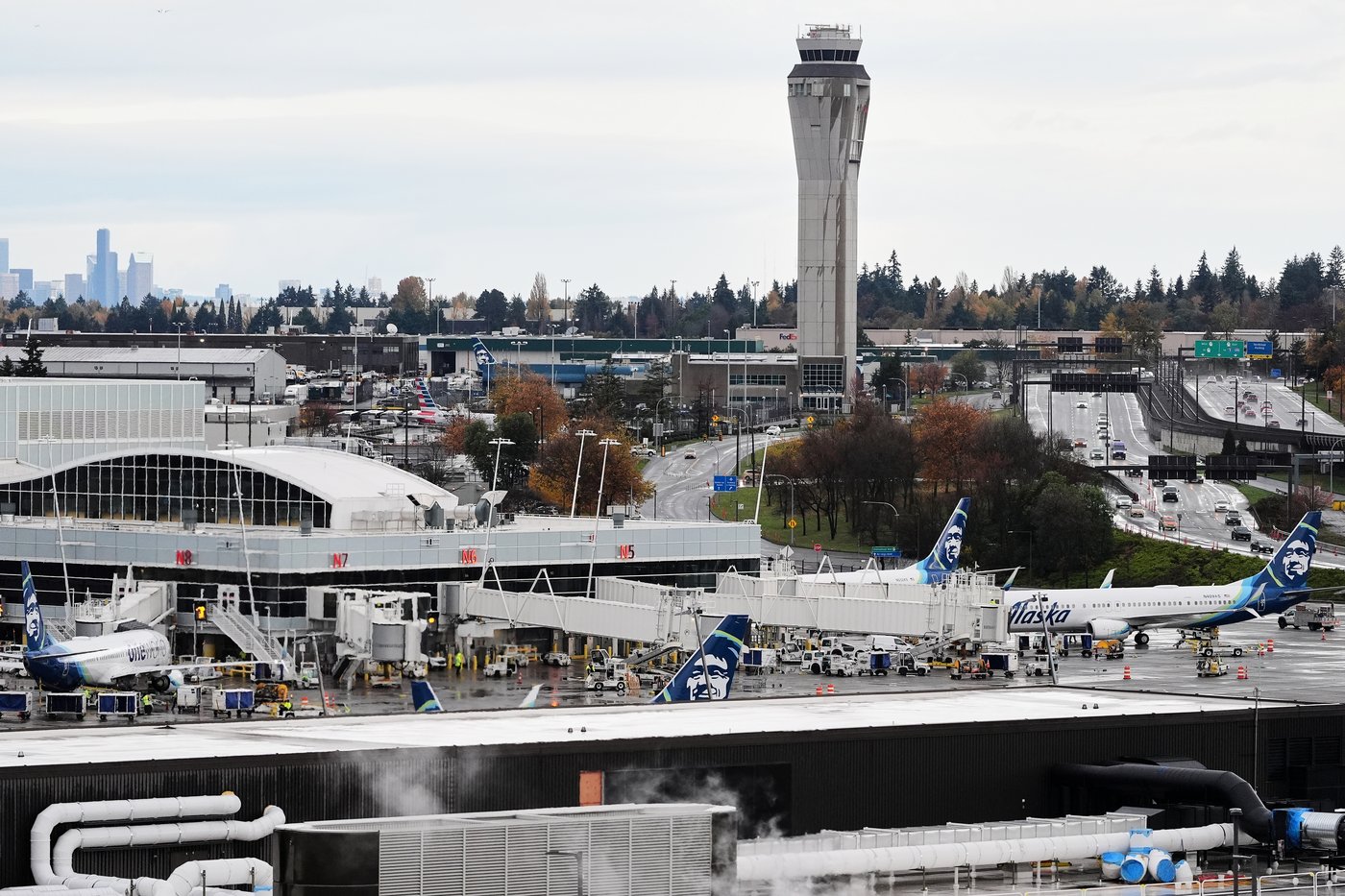 Washington's governor declares emergency so Seattle airport will get fuel despite pipeline leak | iNFOnews.ca