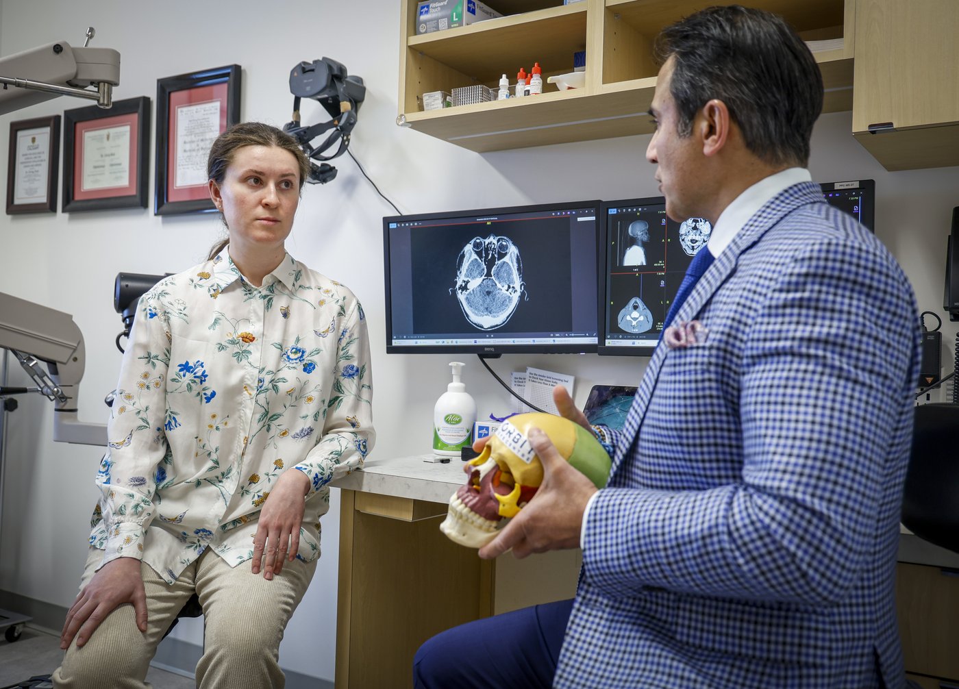 'Horrible war': Ukrainian eye doctor training in Calgary to better help wounded | iNFOnews.ca 'Horrible war': Ukrainian eye doctor training in Calgary to better help wounded | iNFOnews.ca
