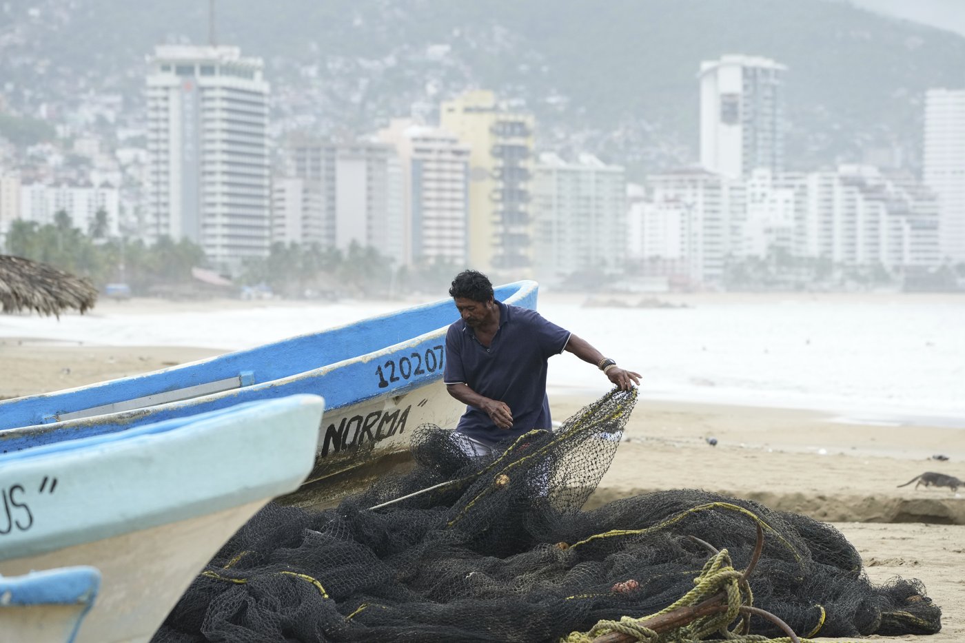 Erick turns rainmaker after hitting Mexico's Pacific coast as a strong hurricane. 1 dead | iNFOnews.ca Erick turns rainmaker after hitting Mexico's Pacific coast as a strong hurricane. 1 dead | iNFOnews.ca