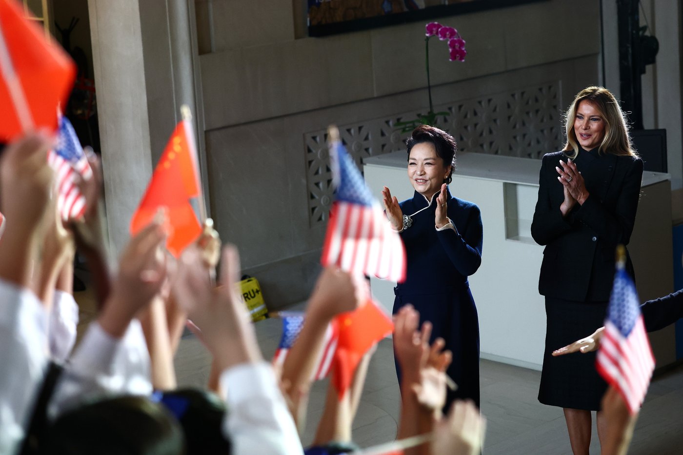 Melania Trump hosts China's first lady for an outing watched for diplomacy and style | iNFOnews.ca