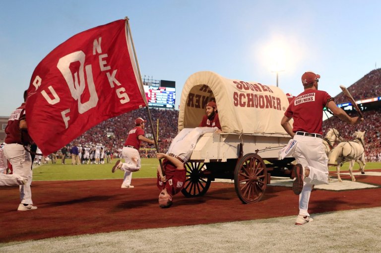 Oklahoma's Sooner Schooner: A mascot with a storied past and unforgettable moments | iNFOnews.ca