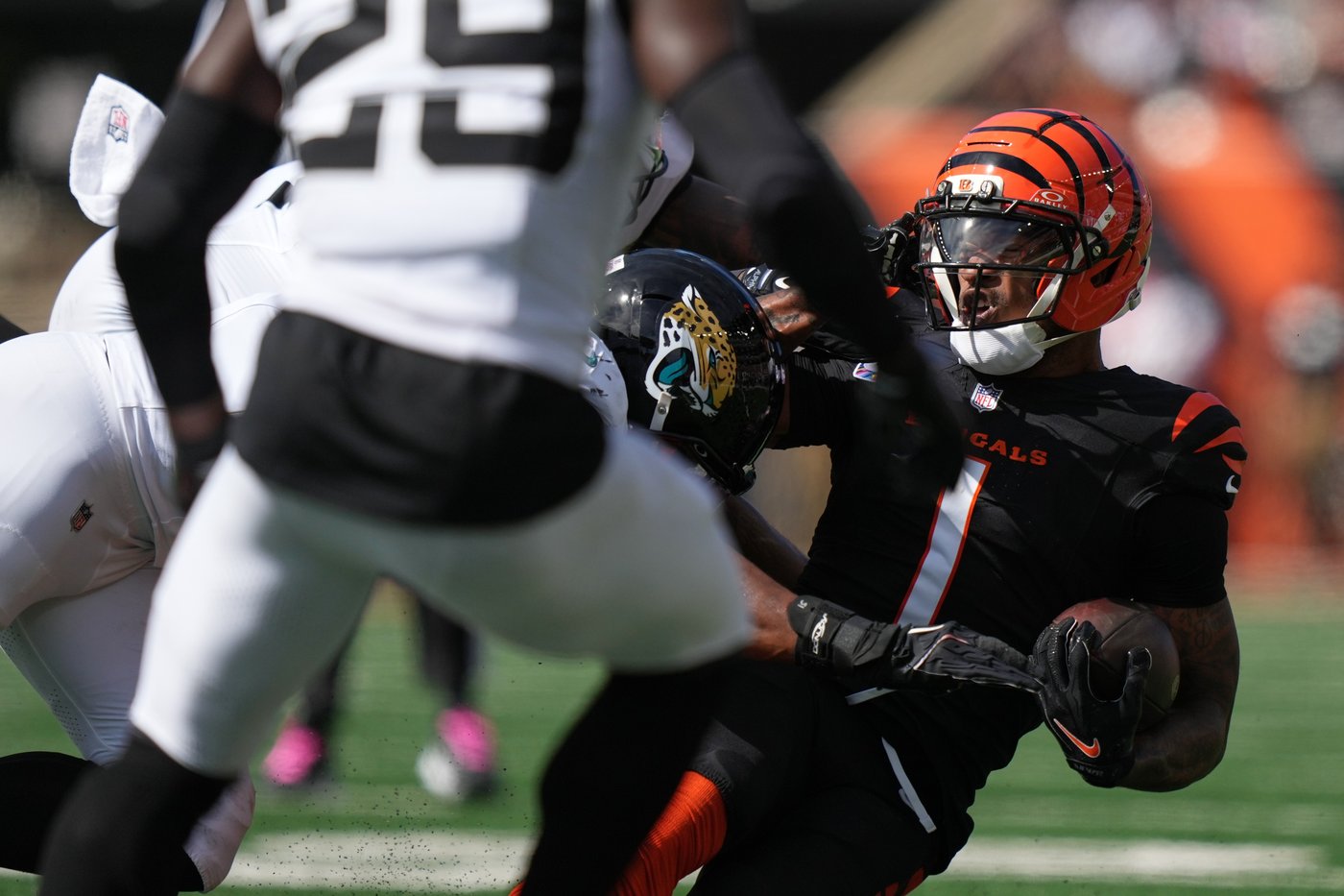 Burrow stays calm with Bengals at 2-2, but injuries to Chase and Higgins will impact game plan | iNFOnews.ca