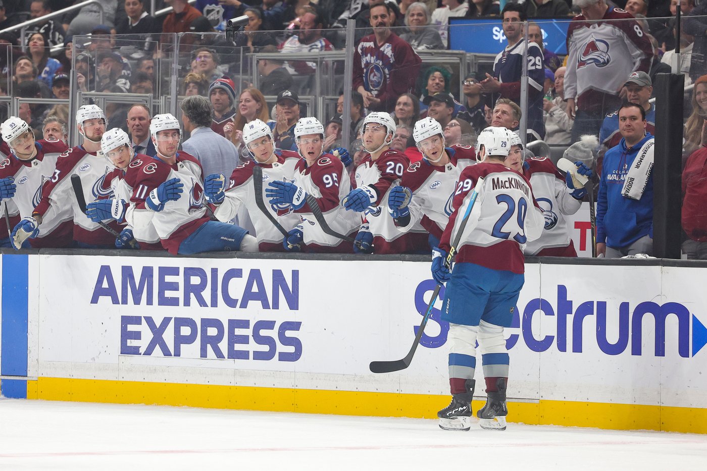 Toews scores late winner as Avalanche beat Kings 4-2 in Los Angeles' first game under new coach | iNFOnews.ca Toews scores late winner as Avalanche beat Kings 4-2 in Los Angeles' first game under new coach | iNFOnews.ca
