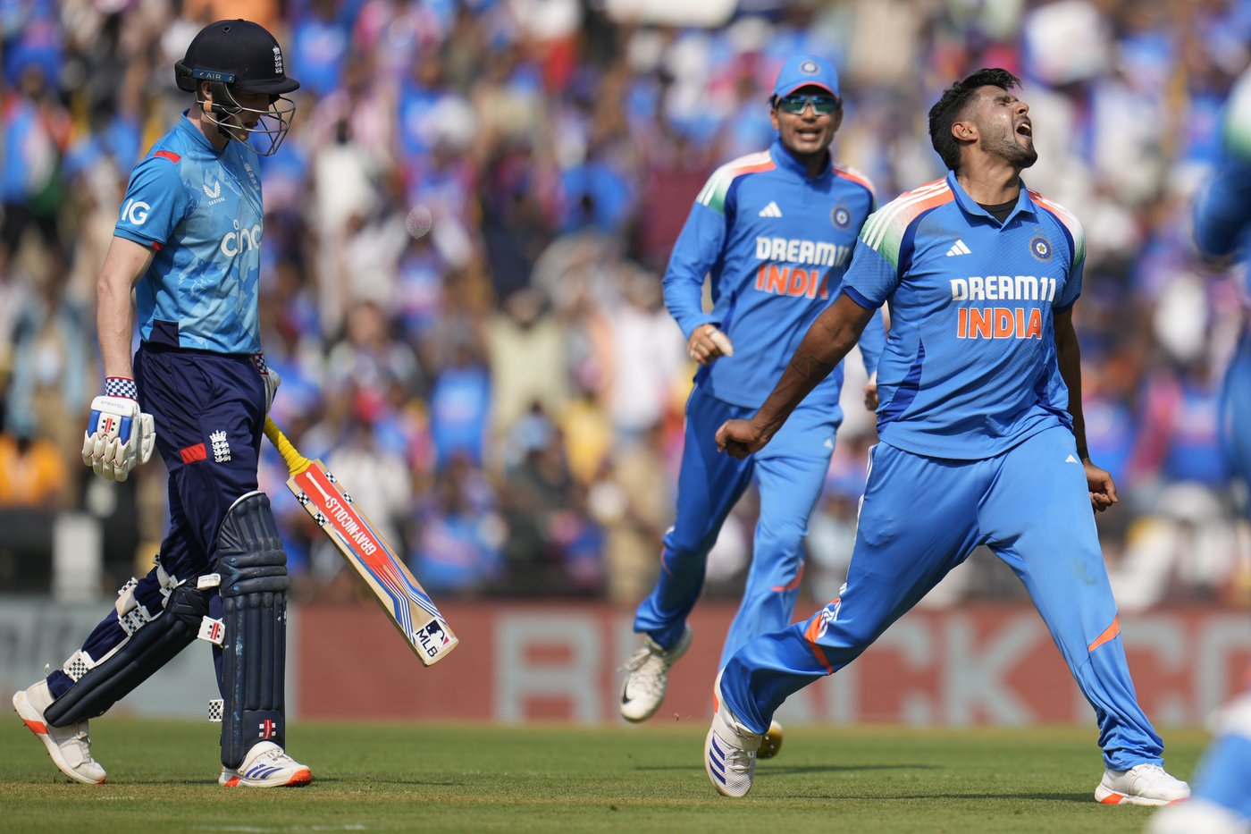 Shubman Gill's 87 leads India to four-wicket win over England in opening ODI | iNFOnews.ca Shubman Gill's 87 leads India to four-wicket win over England in opening ODI | iNFOnews.ca