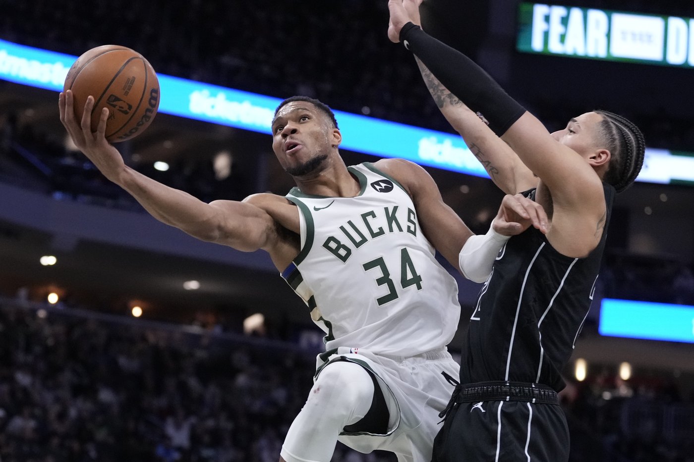 Another slow start by Bucks leaves Antetokounmpo in no mood to celebrate his latest record | iNFOnews.ca Another slow start by Bucks leaves Antetokounmpo in no mood to celebrate his latest record | iNFOnews.ca