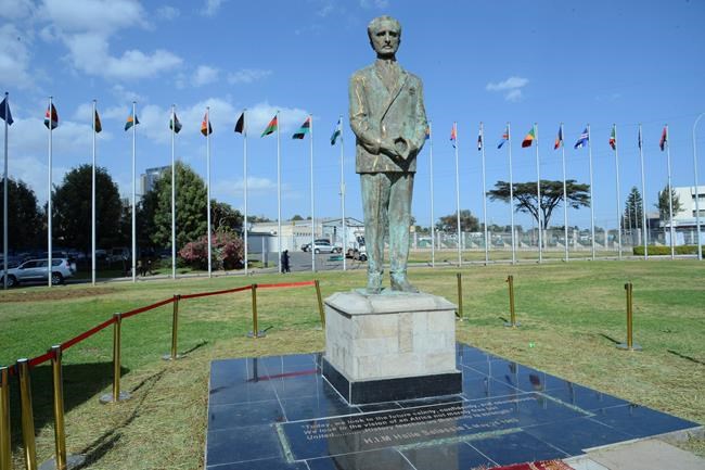 African leaders unveil statue of Ethiopia's last emperor | iNFOnews.ca African leaders unveil statue of Ethiopia's last emperor | iNFOnews.ca