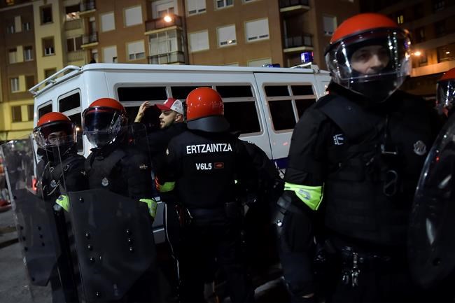 Officer dies of cardiac arrest after fan violence in Spain | iNFOnews.ca Officer dies of cardiac arrest after fan violence in Spain | iNFOnews.ca