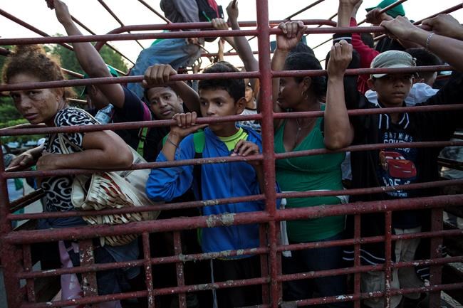 Away from caravan, other migrants travel out of spotlight | iNFOnews.ca