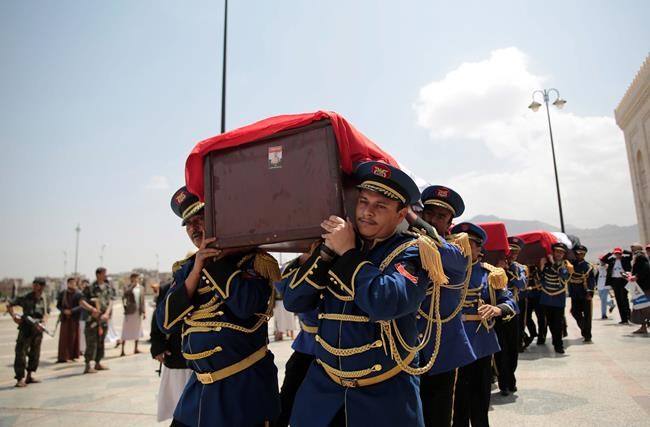 Saudi media: Airstrike kills Houthi leaders in Yemen capital | iNFOnews.ca CP1581291507
