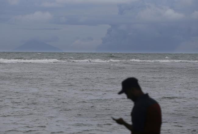 Weather hampers efforts to inspect Indonesia tsunami volcano | iNFOnews.ca