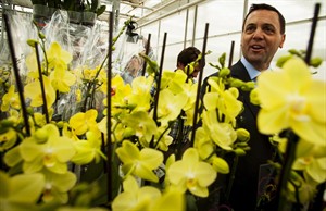 Tim Hudak defends math behind his Million Jobs Plan; economists not convinced | iNFOnews.ca CP28536704